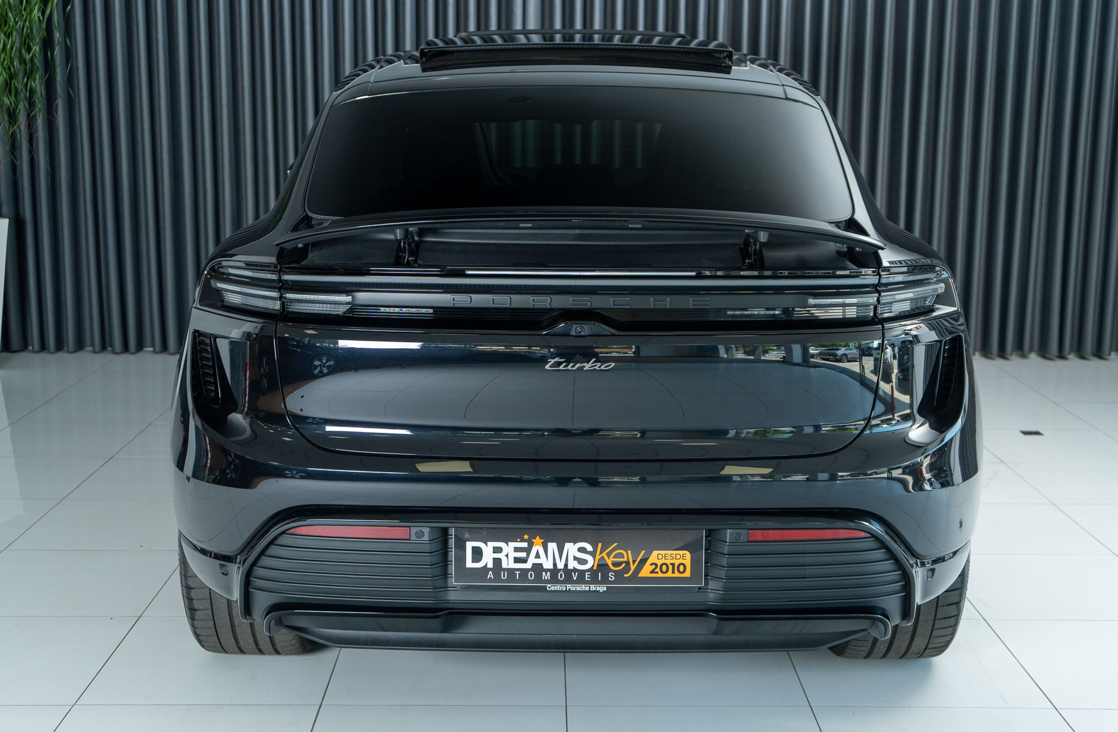 PORSCHE Macan Turbo