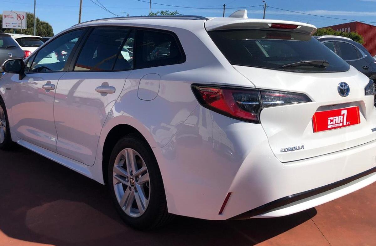TOYOTA Corolla 1.8 Hybrid Comfort+P.Sport