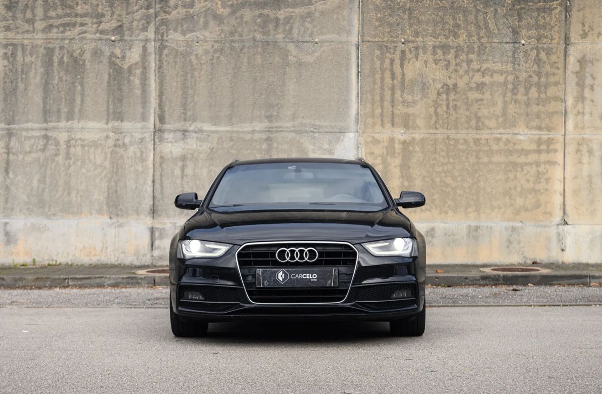 AUDI A4 2.0 TDi Business Line S-line