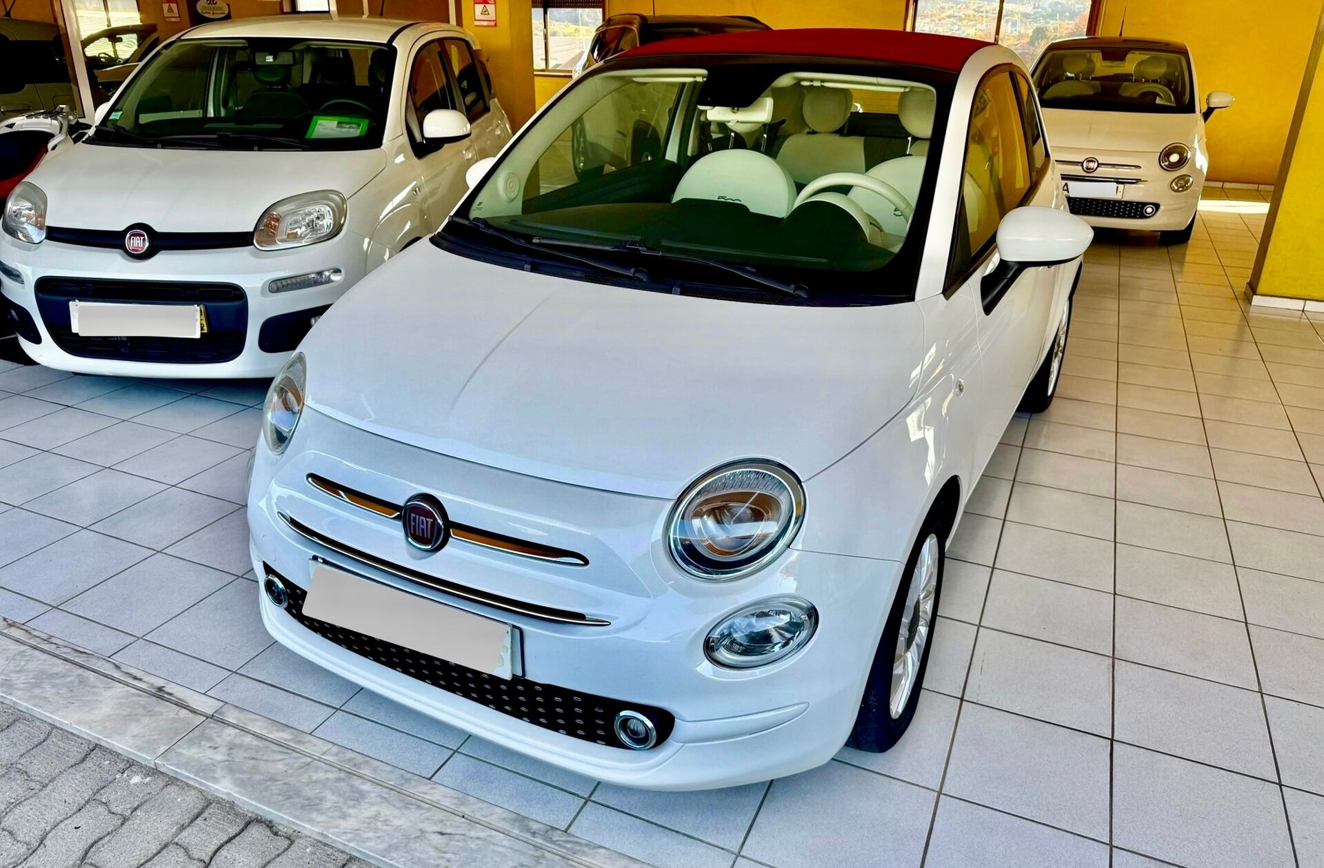 FIAT 500 C 1.0 Hybrid Lounge