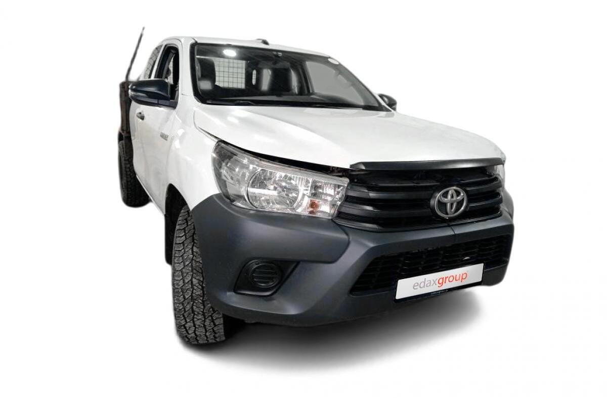 TOYOTA Hilux 2.4 D-4D 4WD CE 3L CH