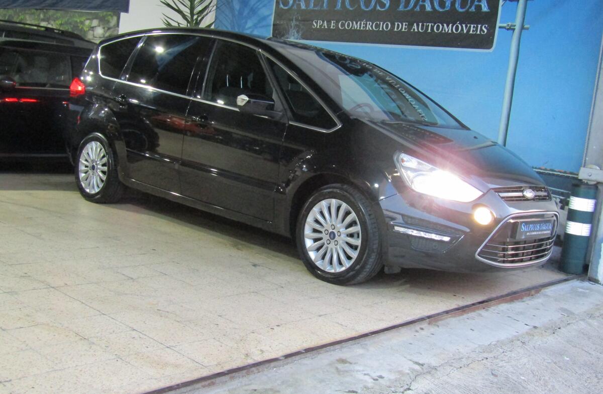 FORD S-MAX 2.0 TDCi Titanium 7L 139g