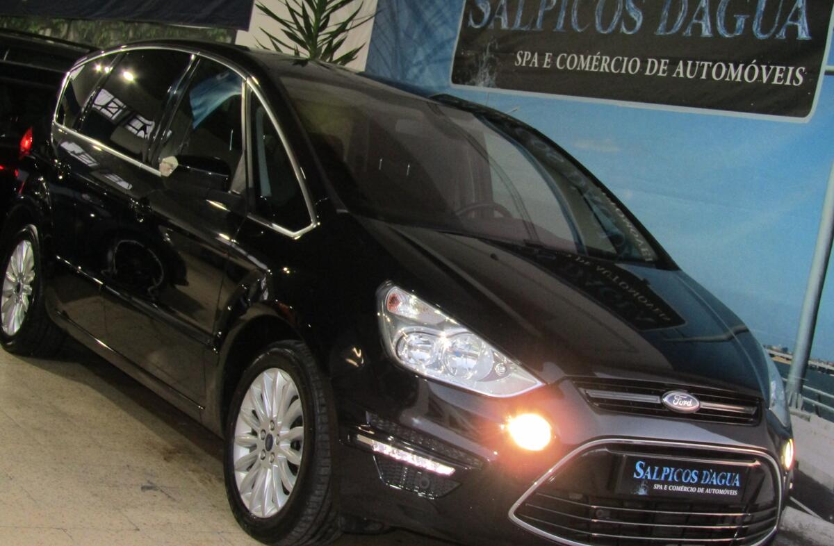 FORD S-MAX 2.0 TDCi Titanium 7L 139g