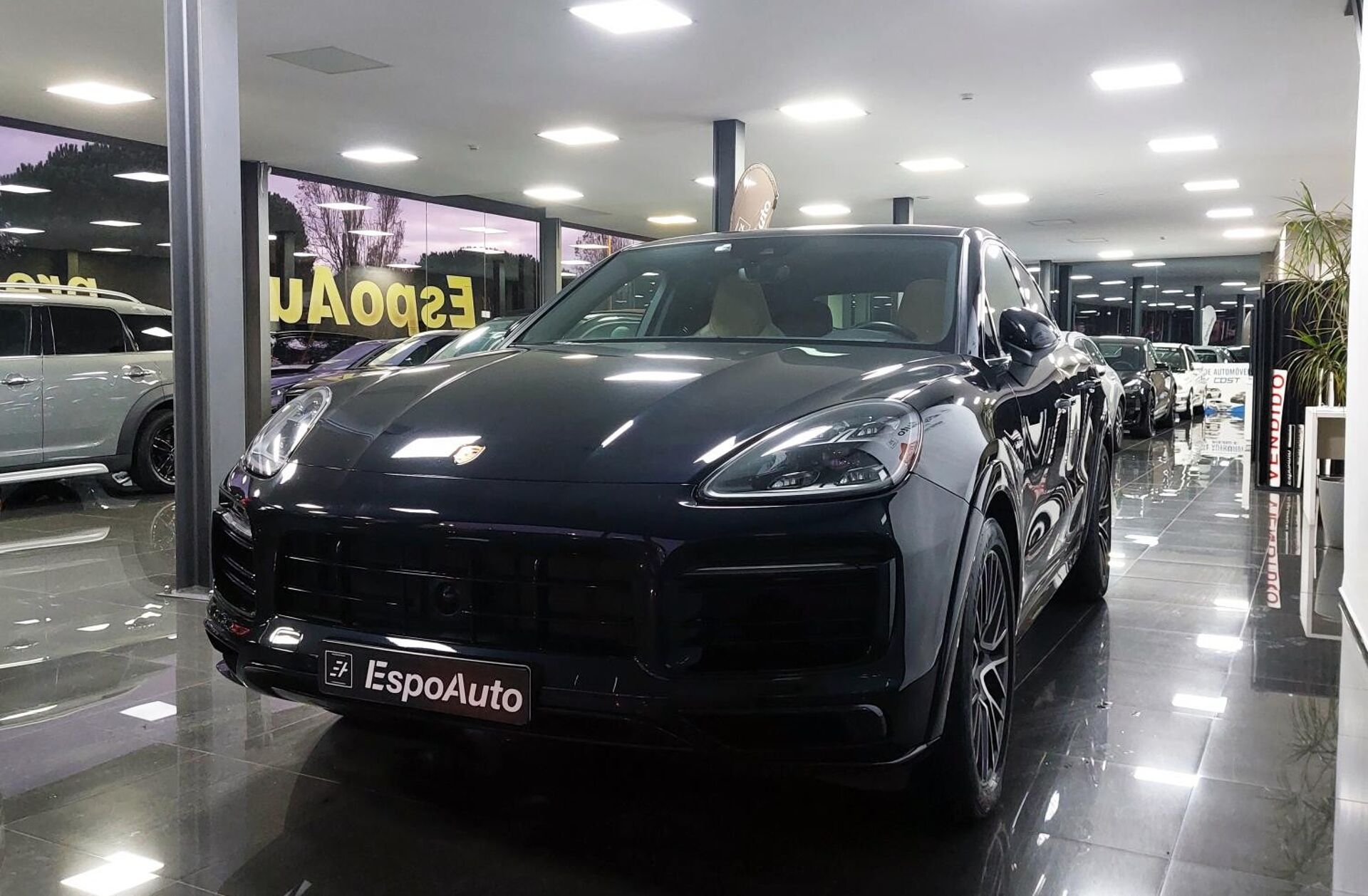 PORSCHE Cayenne E-Hybrid