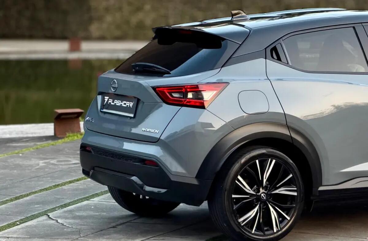 NISSAN Juke 1.0 DIG-T N-Design Black