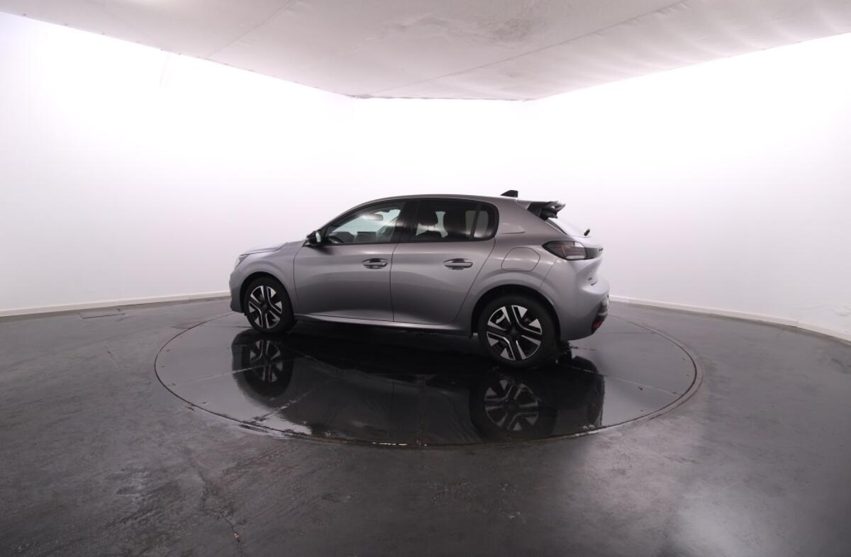 PEUGEOT 208 1.2 Hybrid Allure e-DCS6