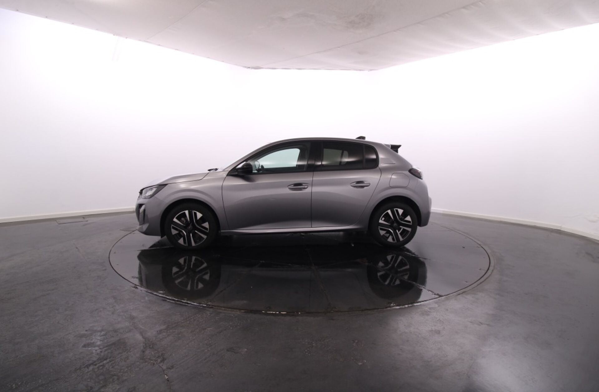 PEUGEOT 208 1.2 Hybrid Allure e-DCS6