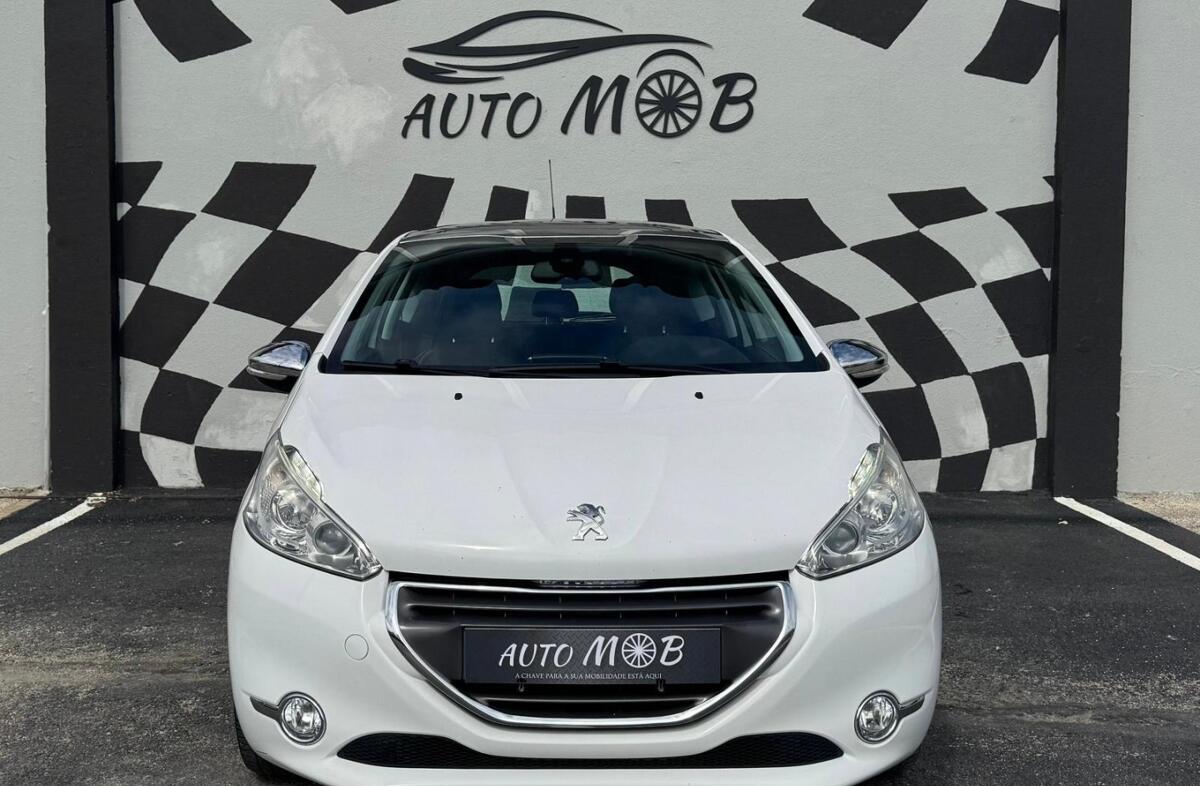 PEUGEOT 208 1.2 VTi Allure