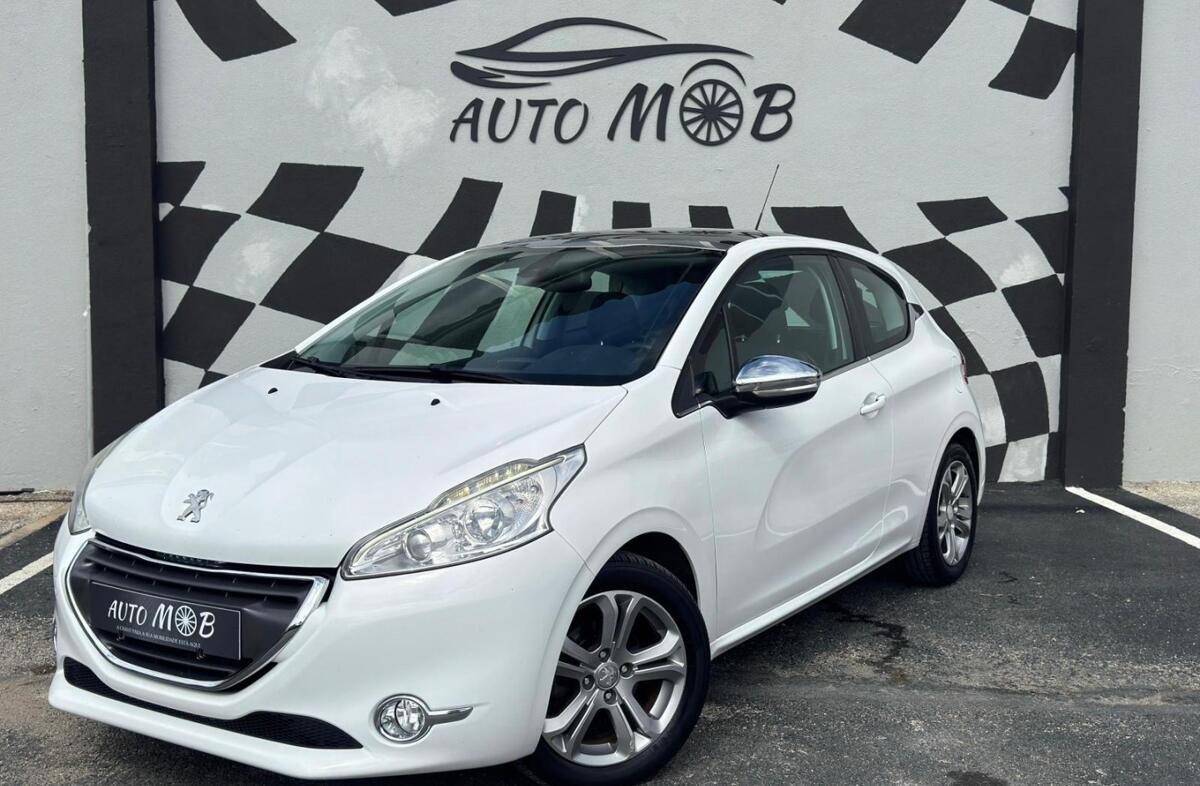 PEUGEOT 208 1.2 VTi Allure