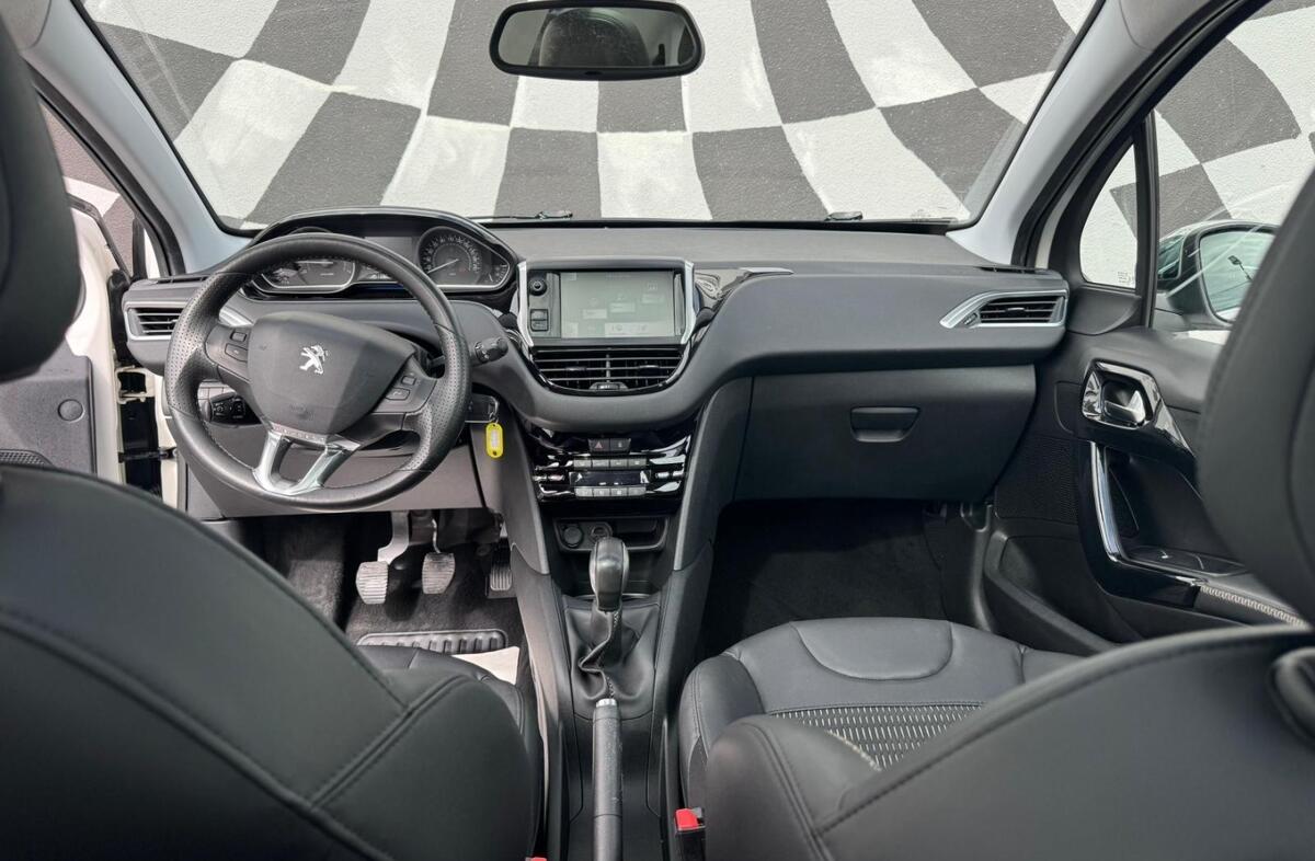 PEUGEOT 208 1.2 VTi Allure