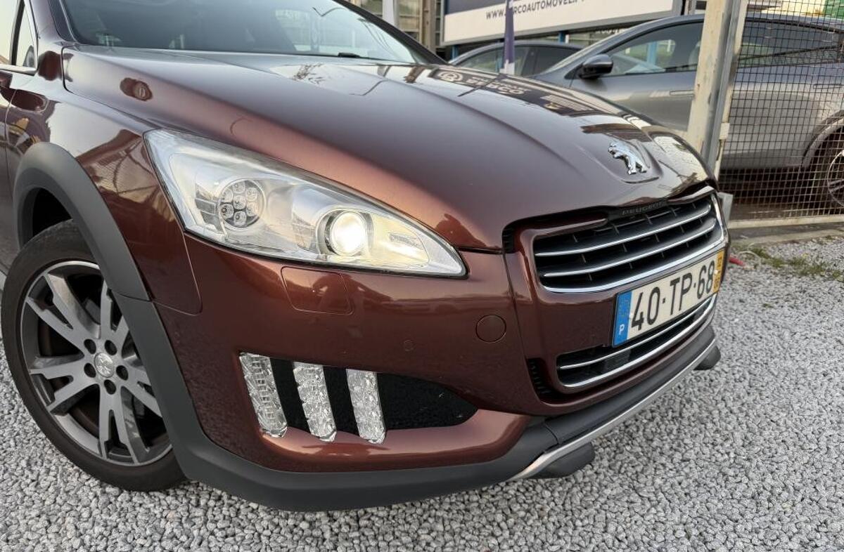 PEUGEOT 508 RXH 2.0 HDi Hybrid4 2-Tronic