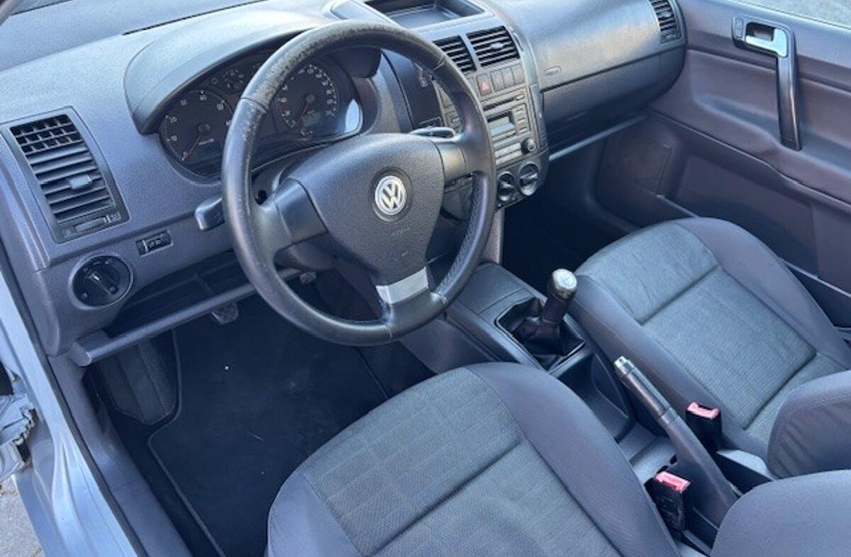 VOLKSWAGEN Polo 1.2 Live