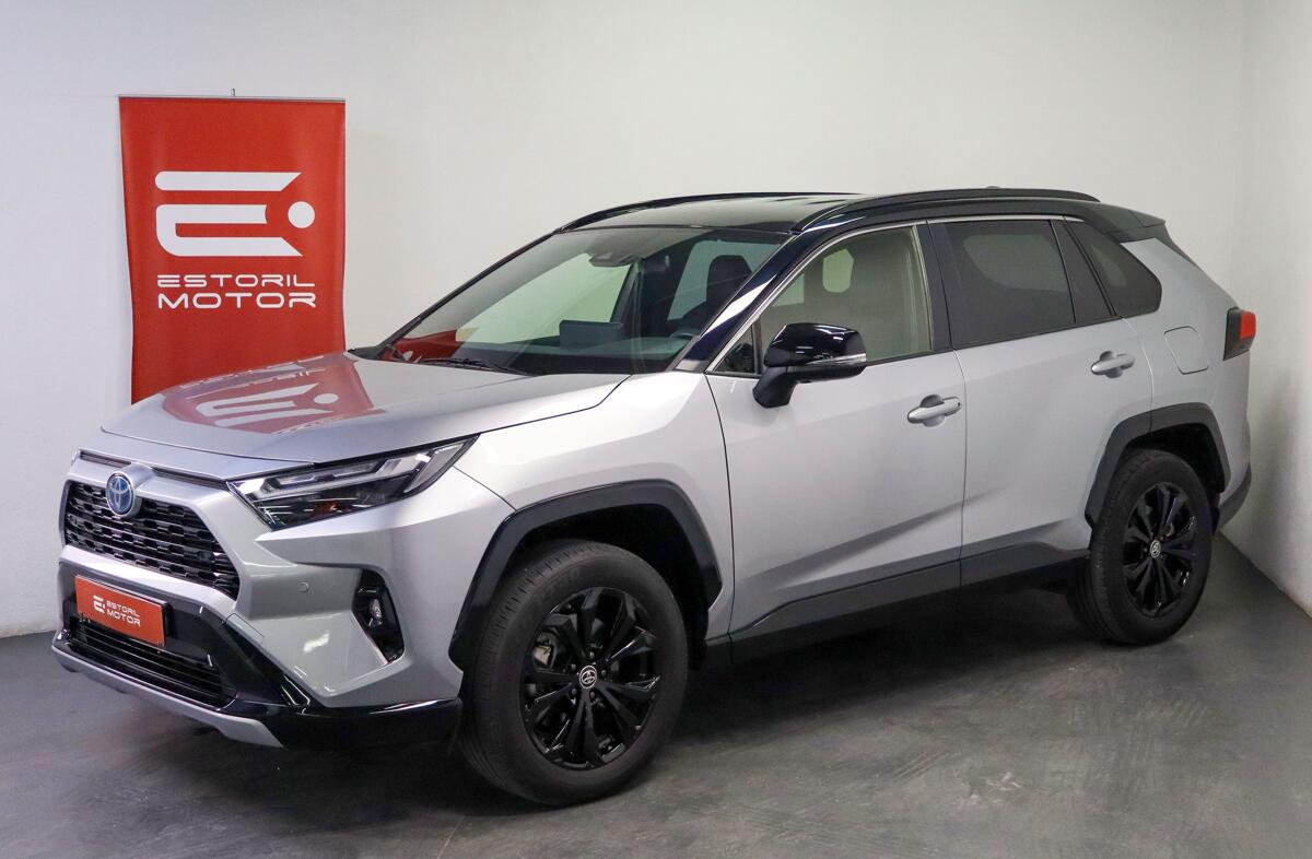TOYOTA RAV 4 2.5 HDF Exclusive