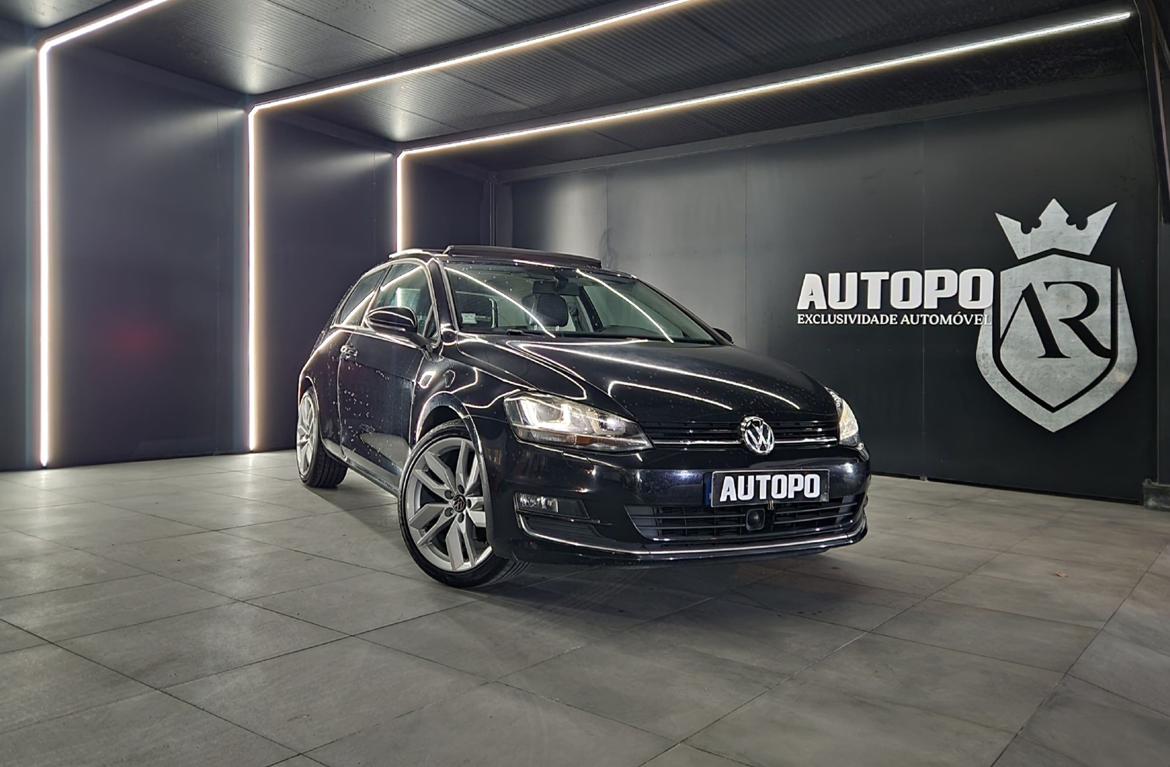 VOLKSWAGEN Golf 1.6 TDi Highline
