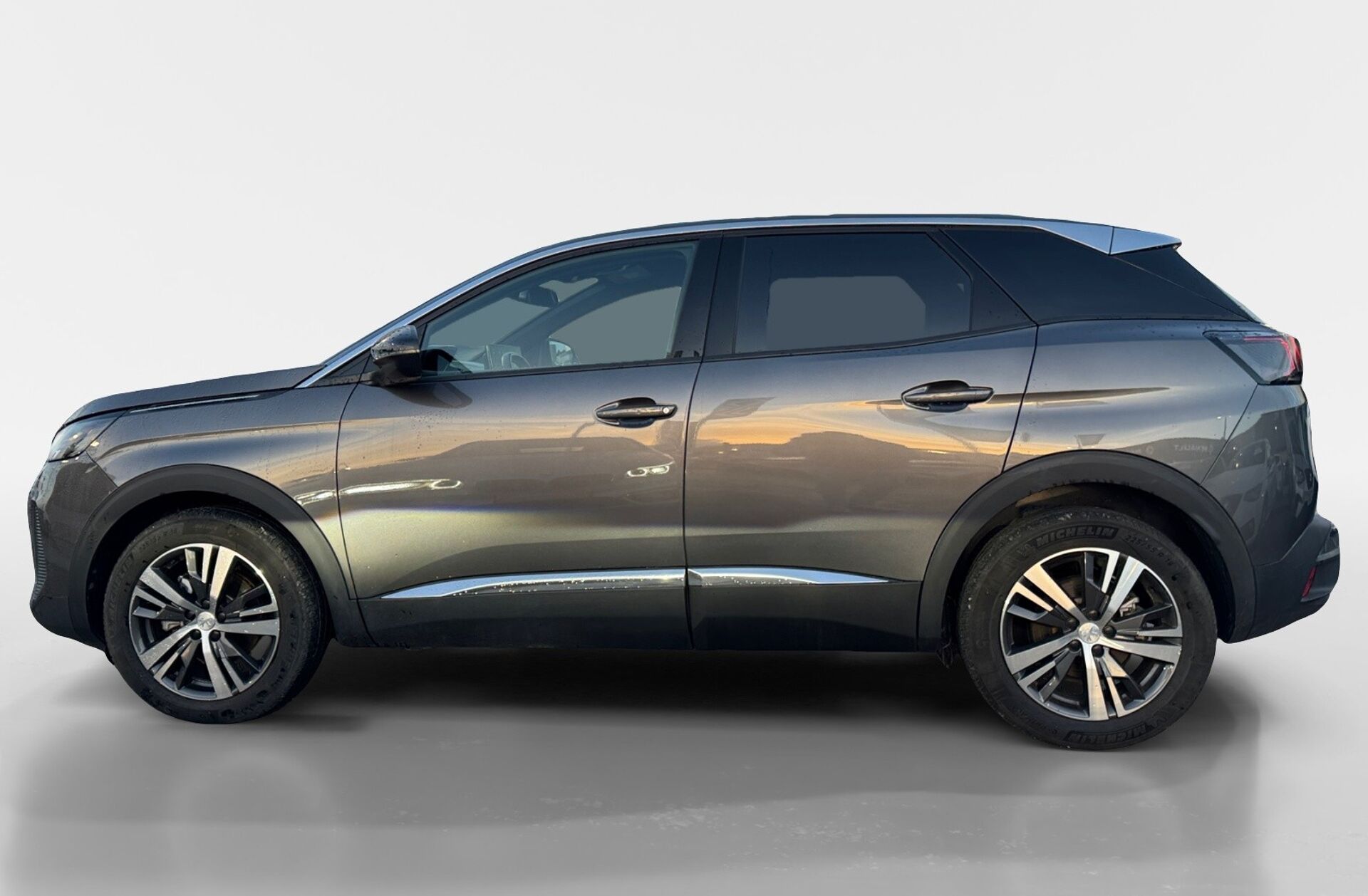 PEUGEOT 3008 1.2 Hybrid Allure Pack e-DCS6