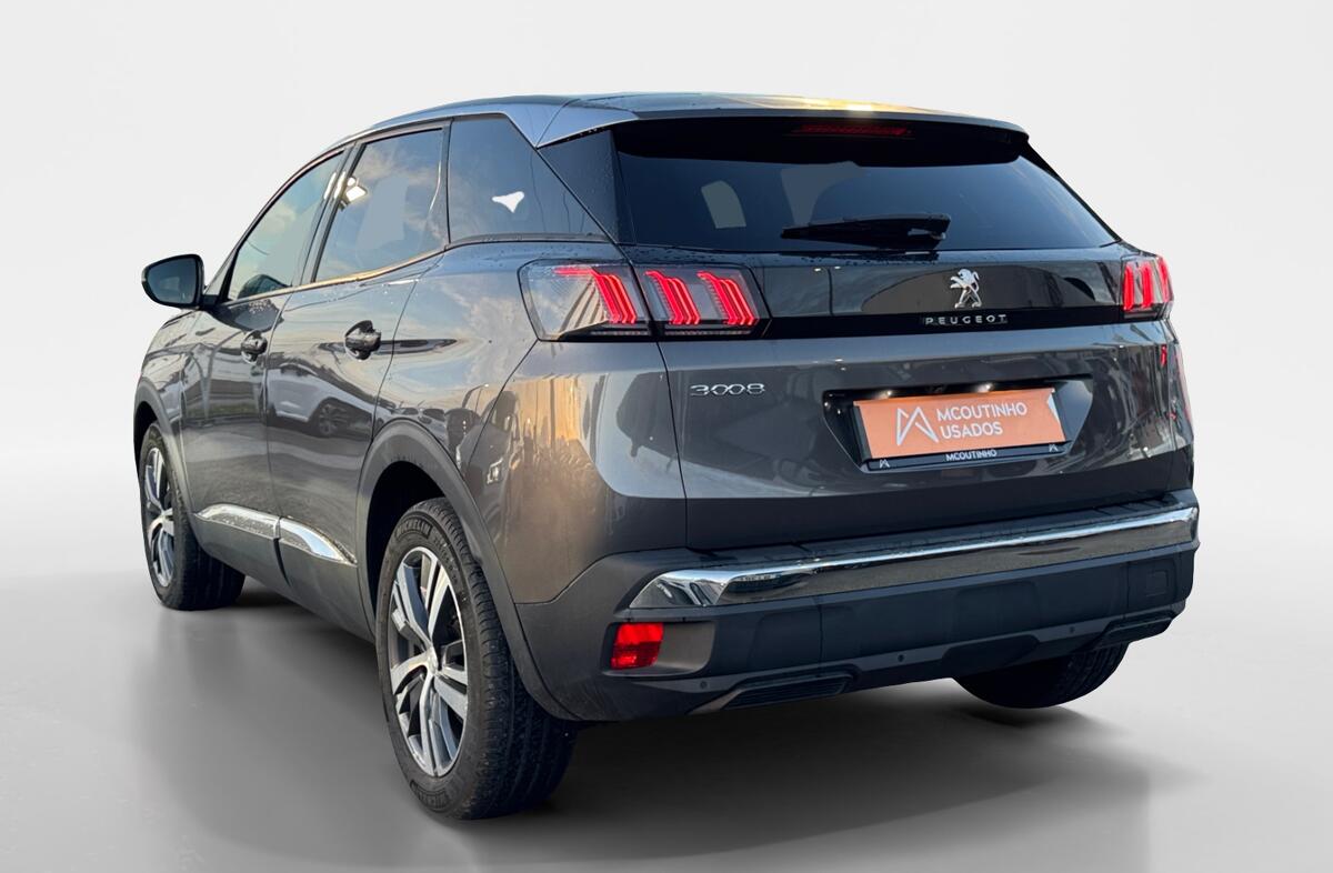 PEUGEOT 3008 1.2 Hybrid Allure Pack e-DCS6