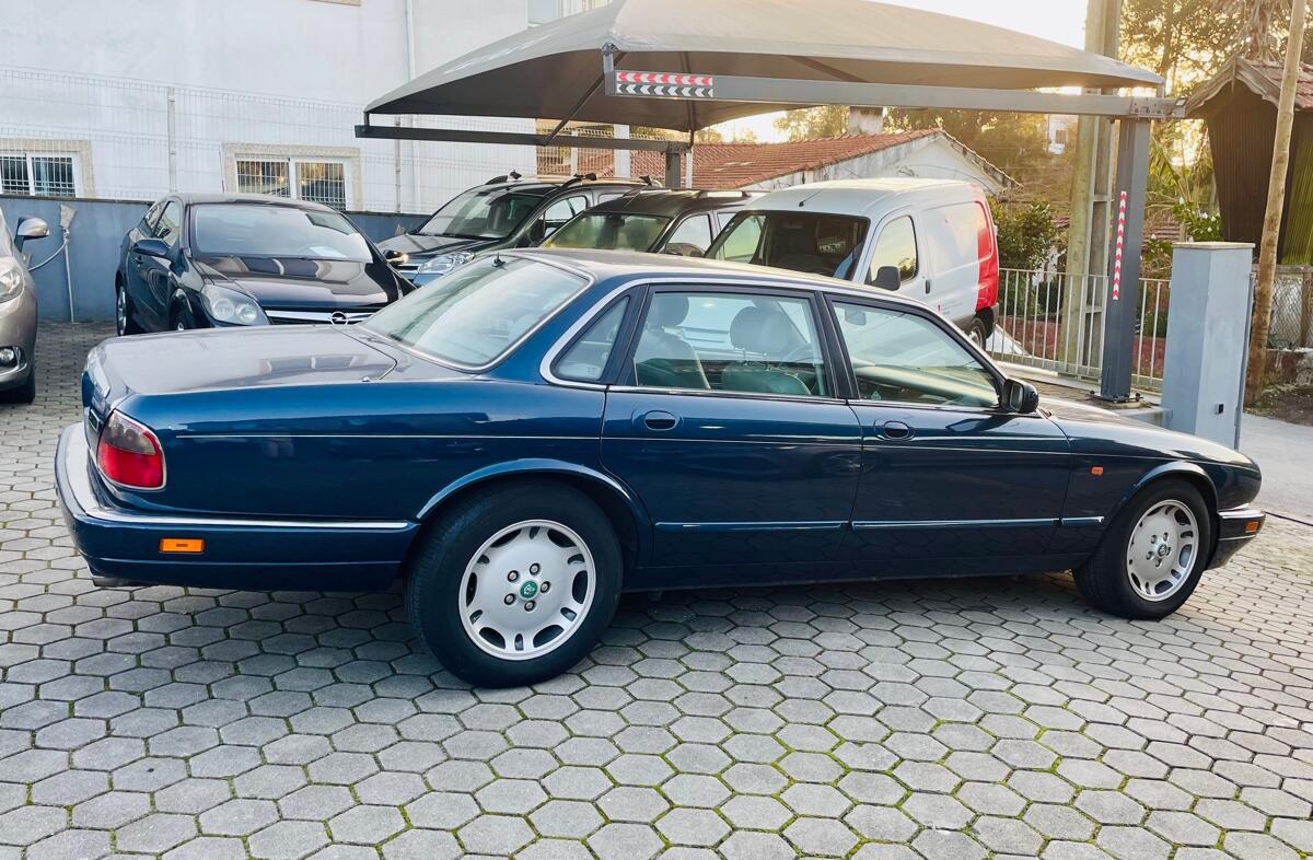 JAGUAR XJ 6 3.2 Sport Aut.