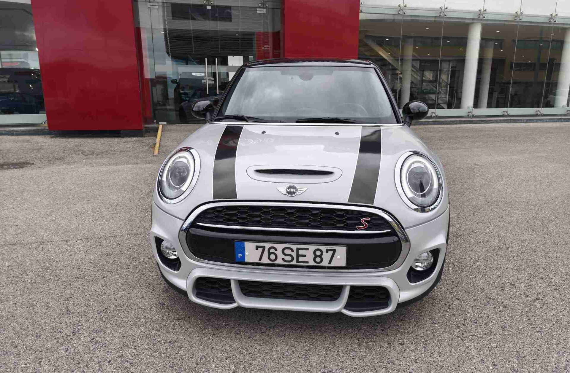 MINI Mini Cooper SD Auto Desportiva