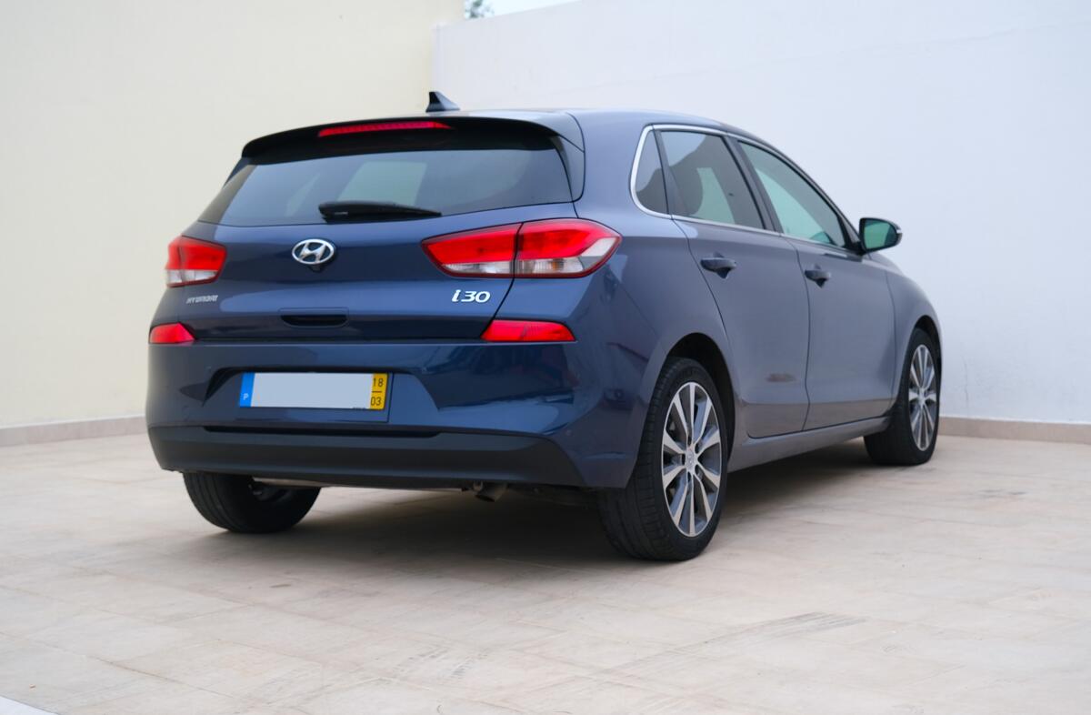 HYUNDAI i30 1.6 CRDi Comfort