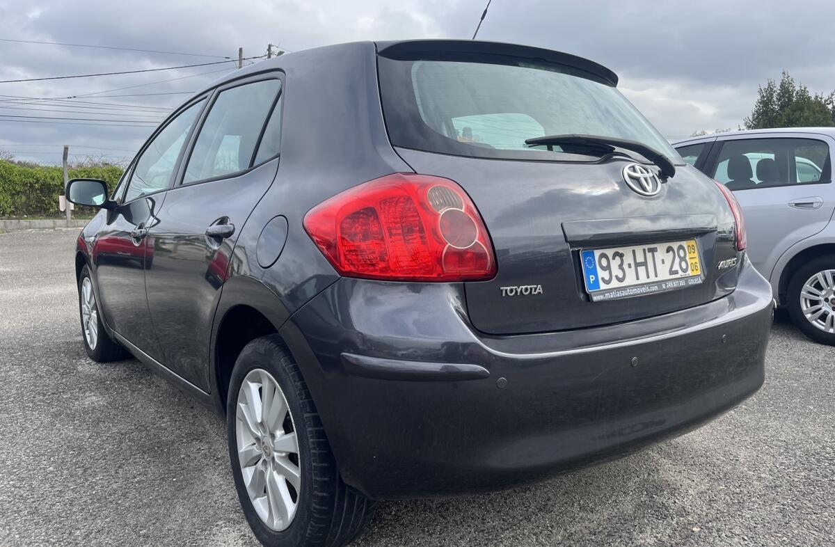 TOYOTA Auris 1.4 D-4D
