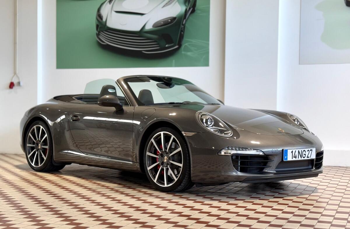 PORSCHE 911 Carrera PDK