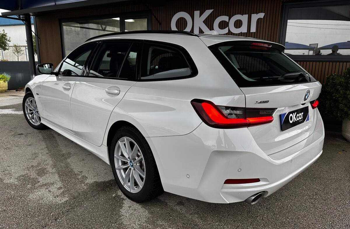 BMW Serie-3 320 e Touring Line Luxury Auto