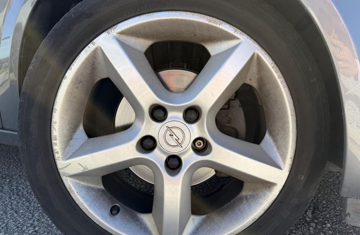 OPEL Astra H Astra 1.7 CDTi Cosmo M5