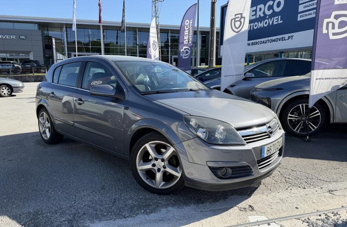 OPEL Astra H Astra 1.7 CDTi Cosmo M5