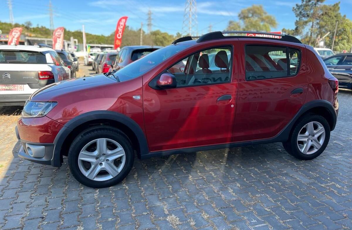 DACIA Sandero 0.9 TCe Stepway 124g