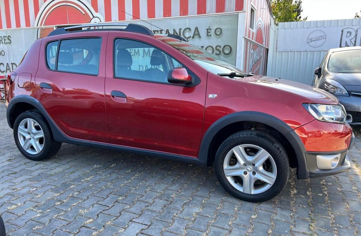 DACIA Sandero 0.9 TCe Stepway 124g