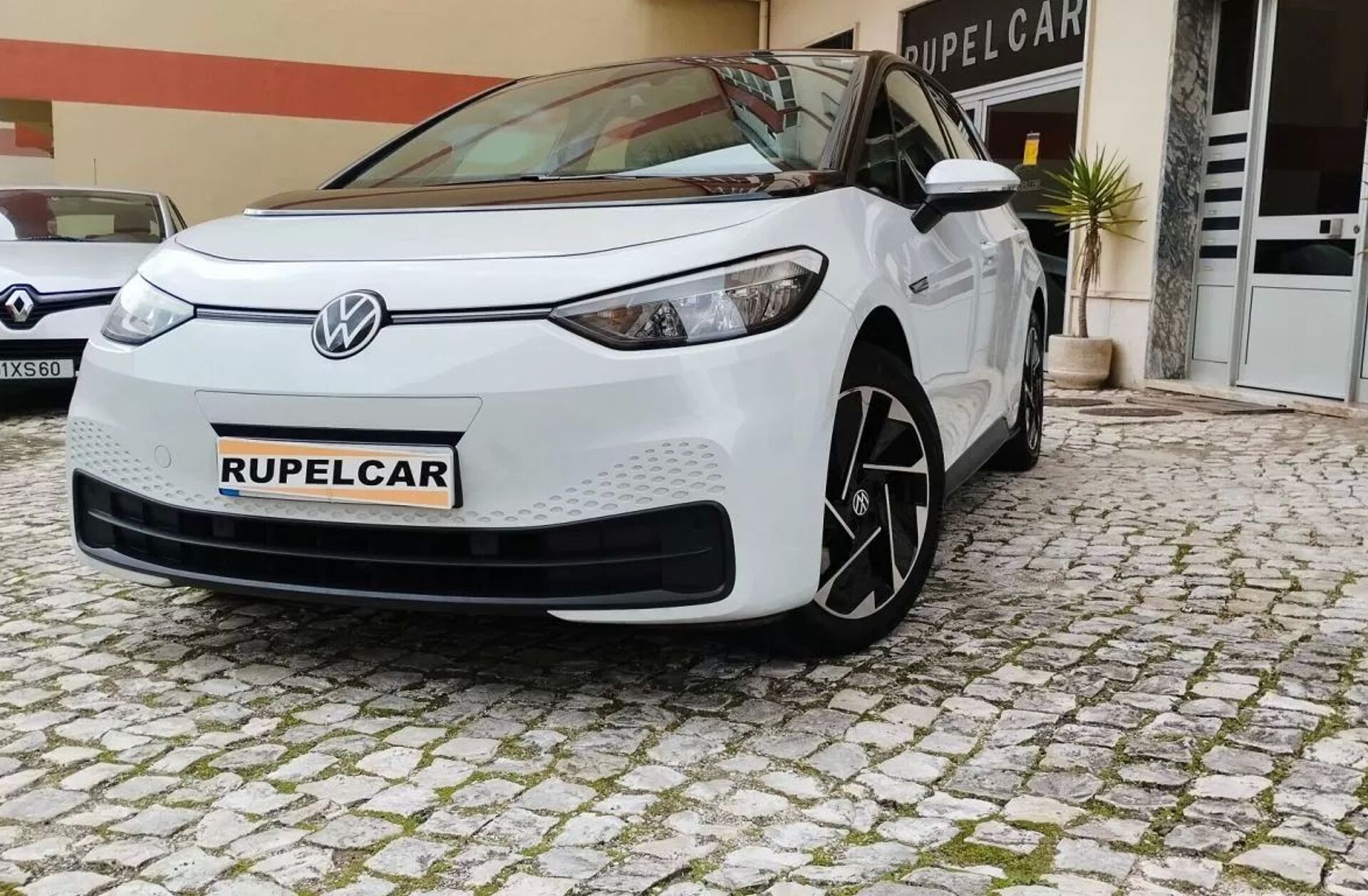 VOLKSWAGEN ID.3 Pro Performance Family