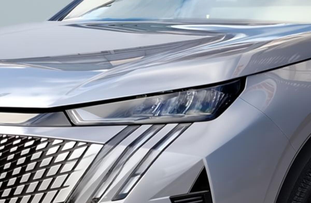 PEUGEOT 3008 e- 73 kWh Allure