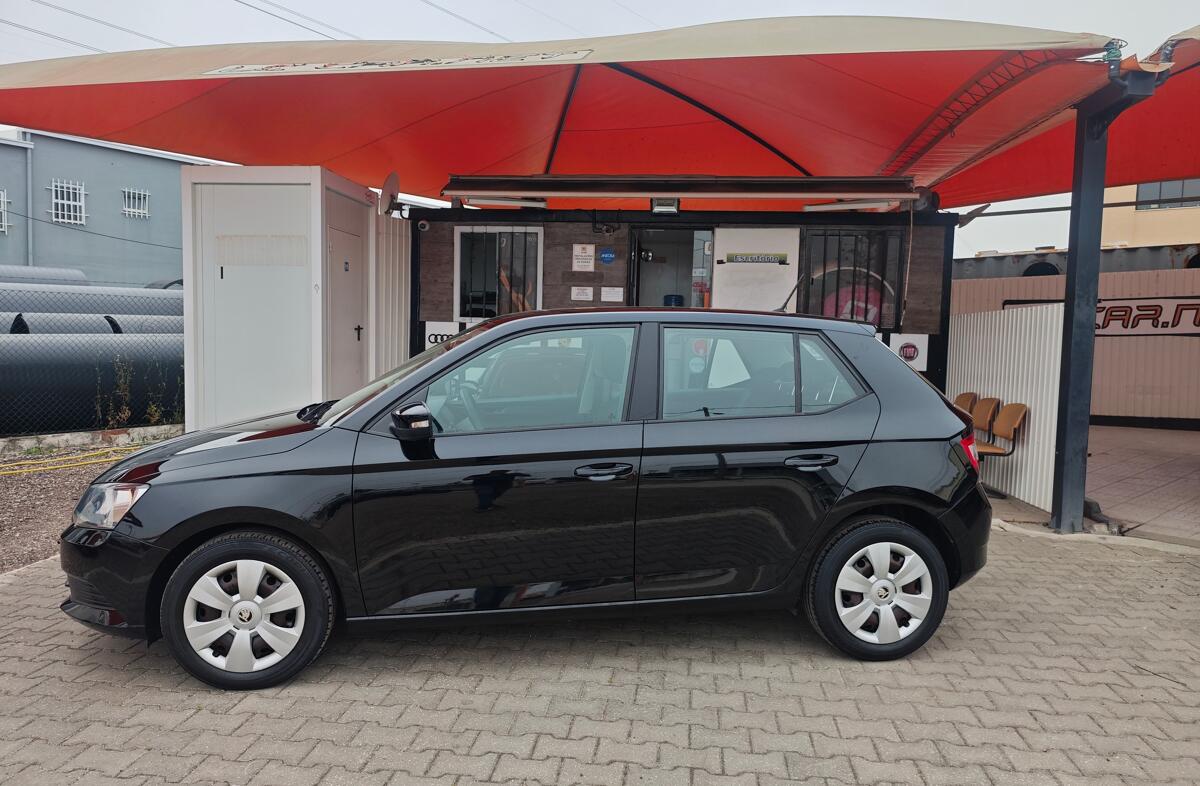 SKODA Fabia 1.0 Active