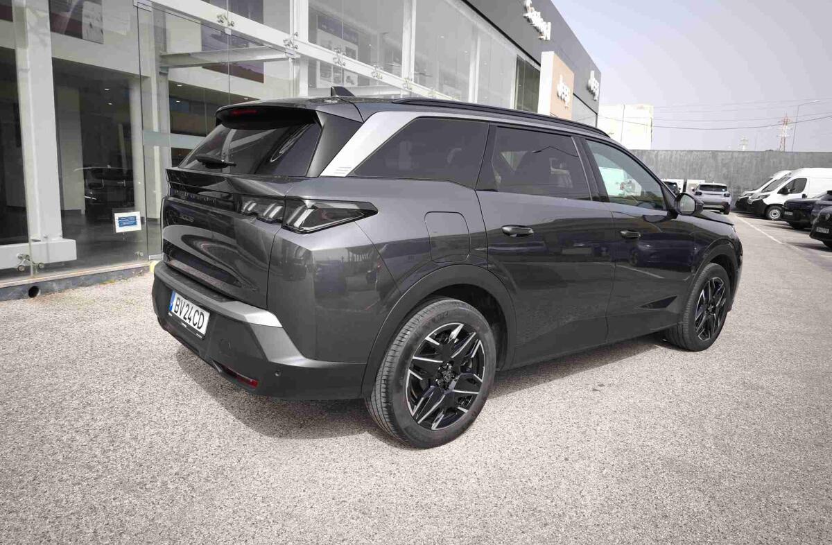 PEUGEOT 5008 1.2 Hybrid Allure e-DCS6