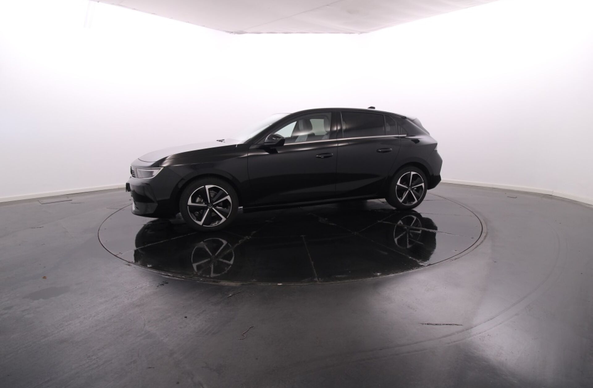 OPEL Astra 1.2 T Elegance