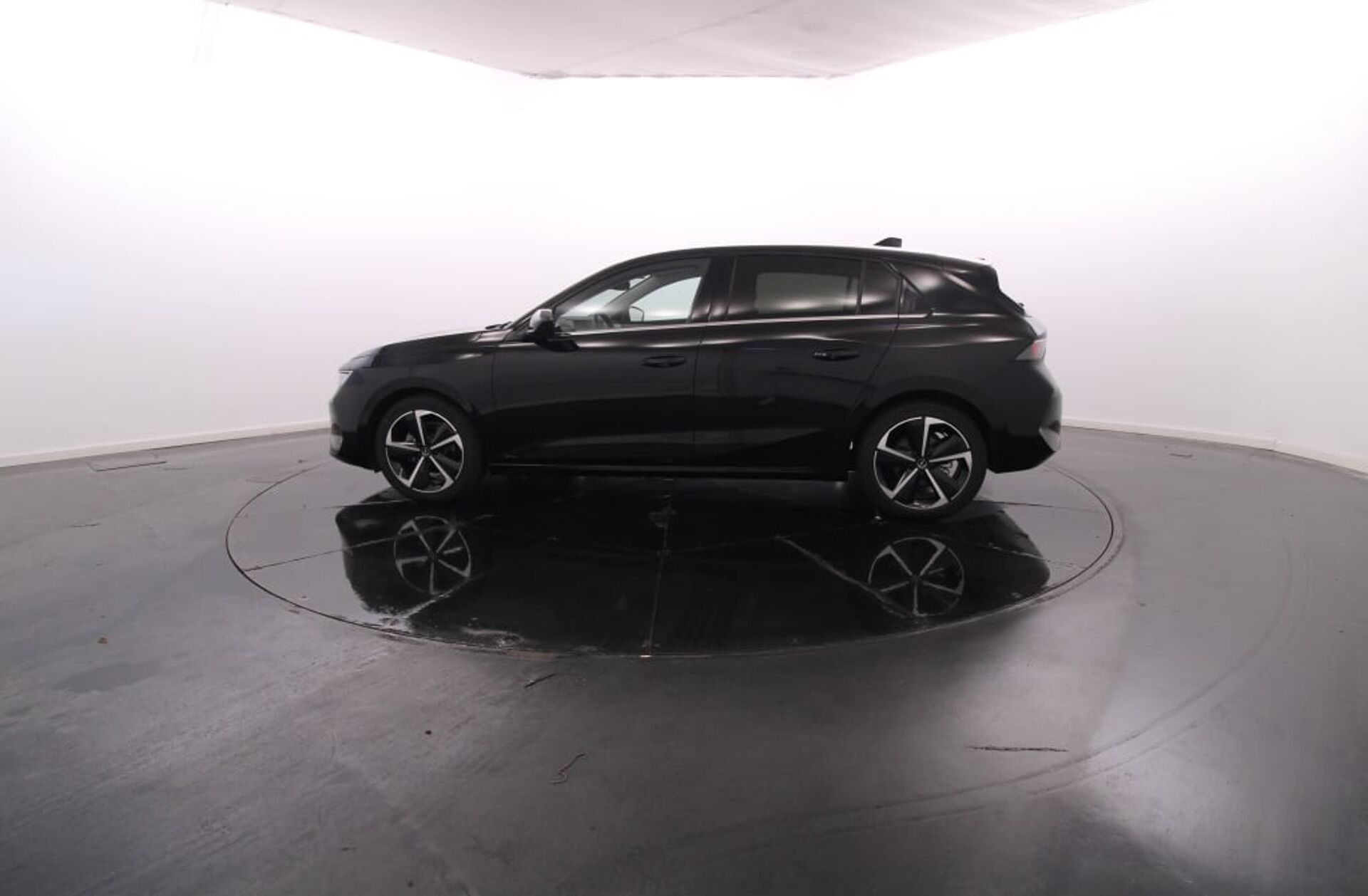 OPEL Astra 1.2 T Elegance