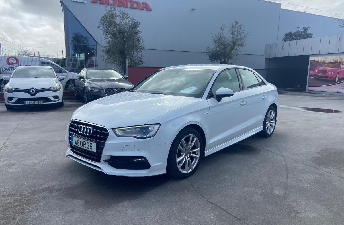AUDI A3 1.6 TDi S-line