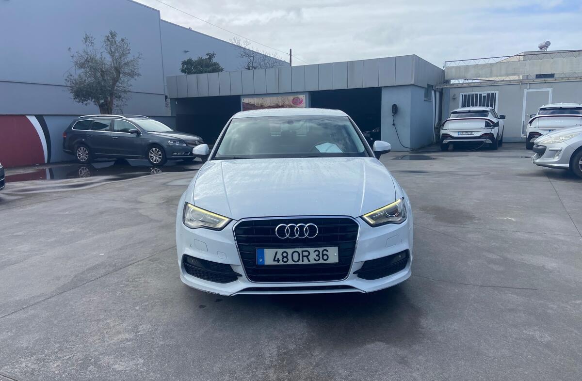 AUDI A3 1.6 TDi S-line
