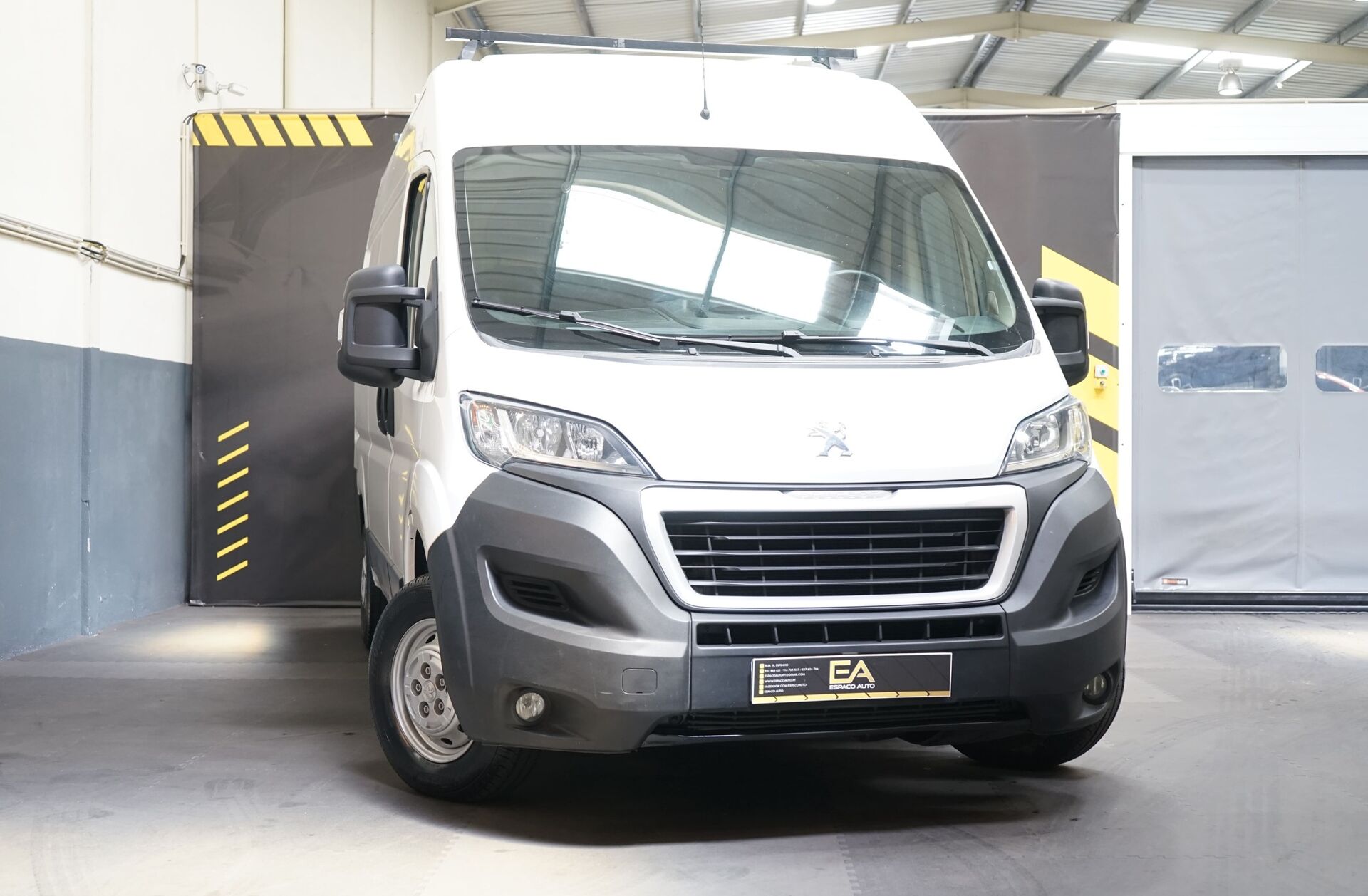 PEUGEOT Boxer 2.0 BlueHDi 330 L1H1 Pro