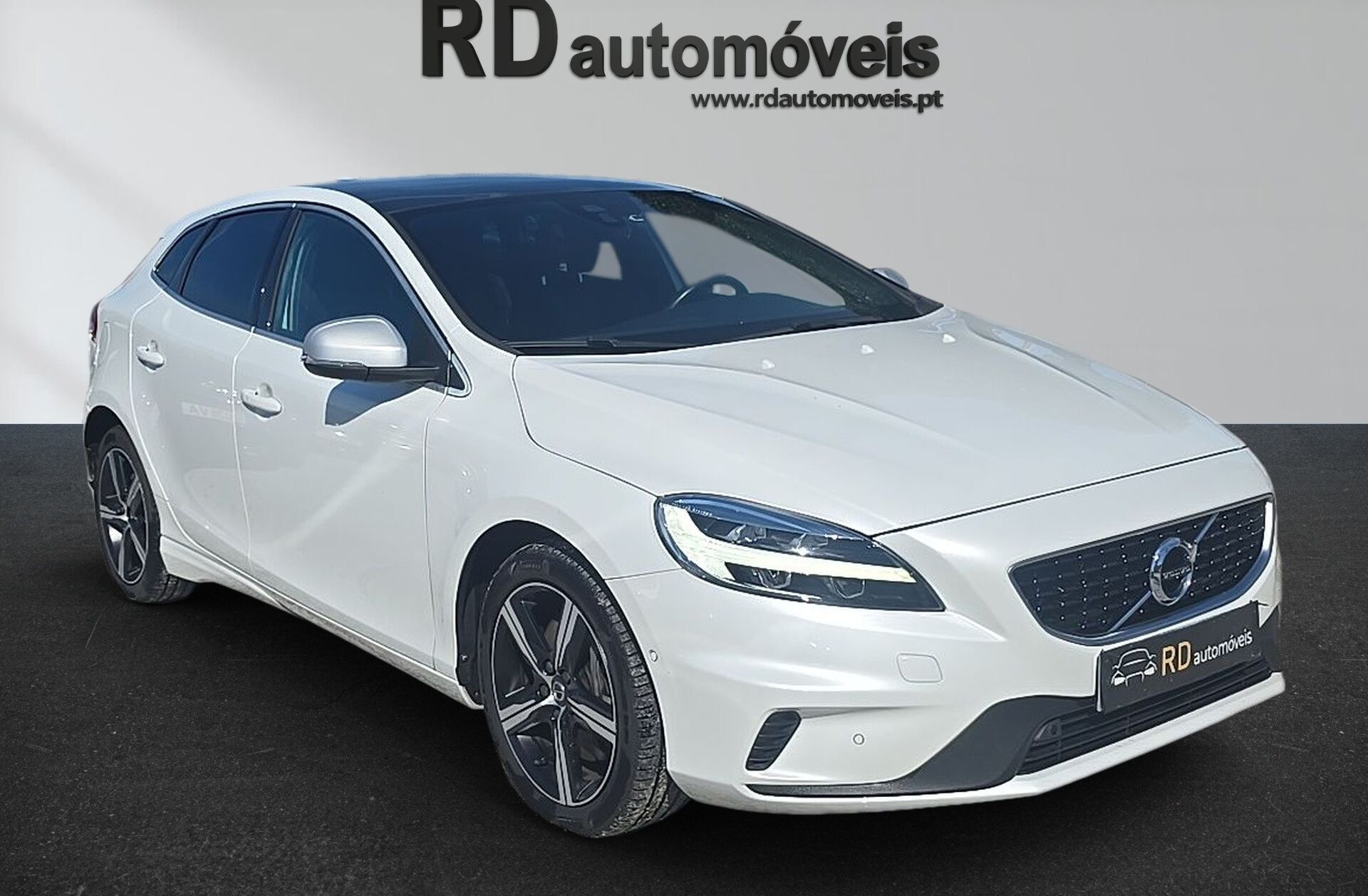 VOLVO V40 2.0 D3 R-Design Geartronic