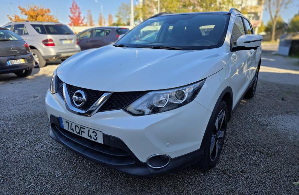 NISSAN Qashqai 1.6 dCi T.Pre.Alcantara