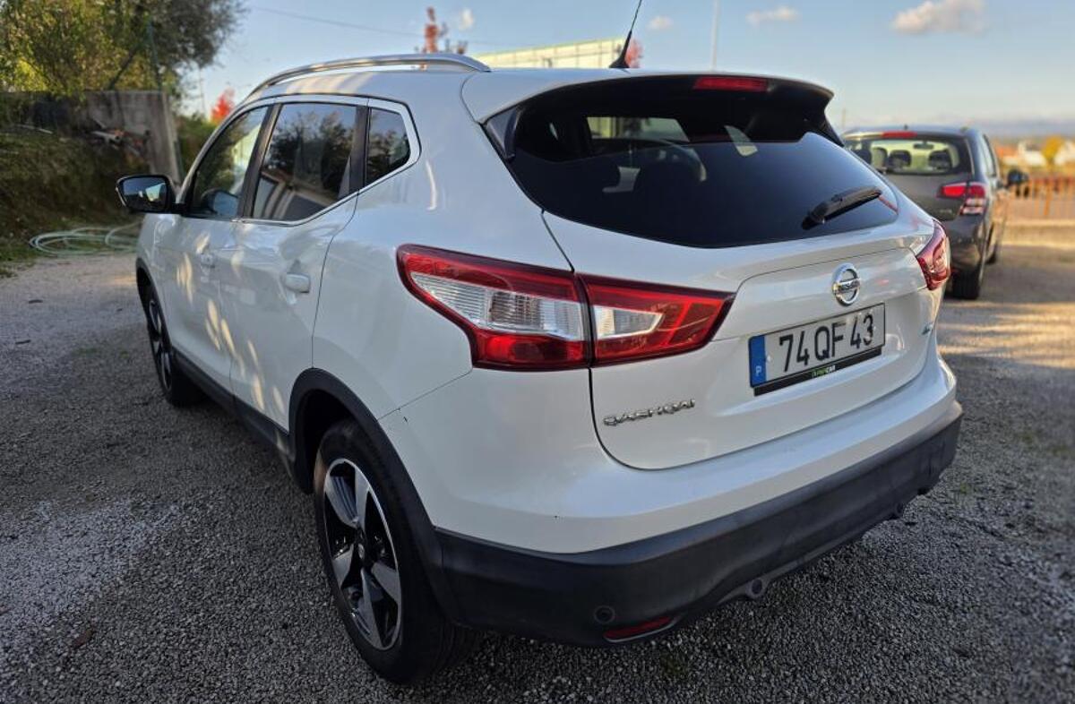 NISSAN Qashqai 1.6 dCi T.Pre.Alcantara