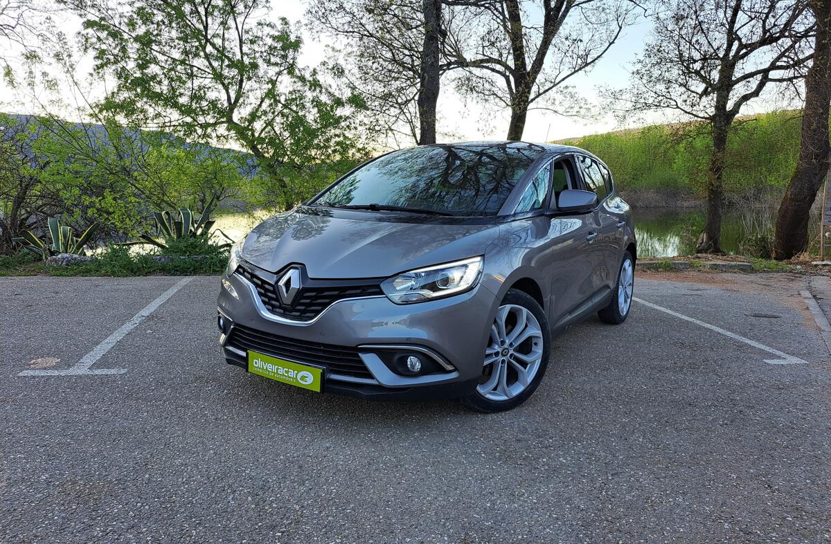 RENAULT Scénic G. 1.5 dCi Intens EDC SS