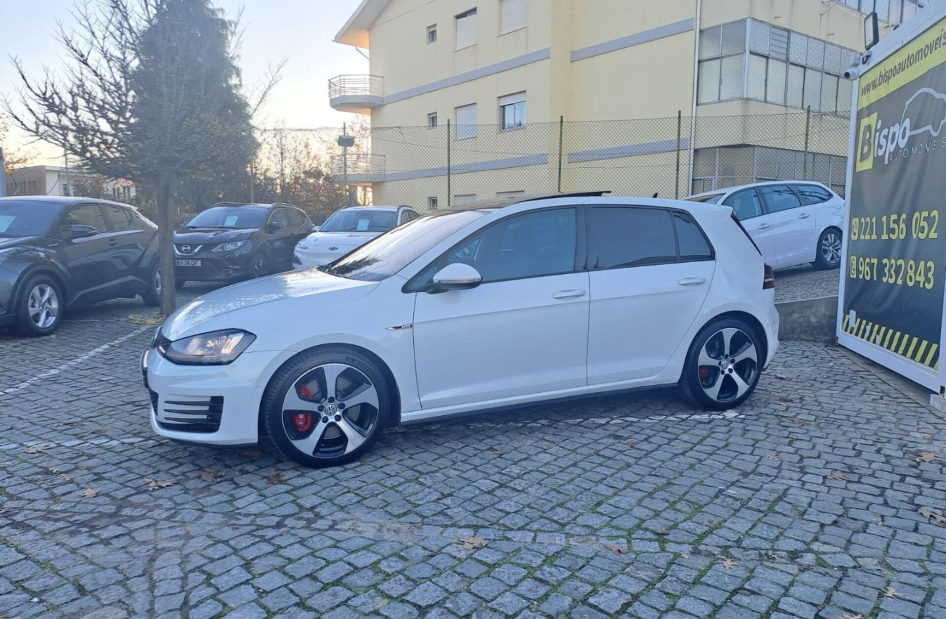 VOLKSWAGEN Golf 2.0 TSi GTi DSG Performance