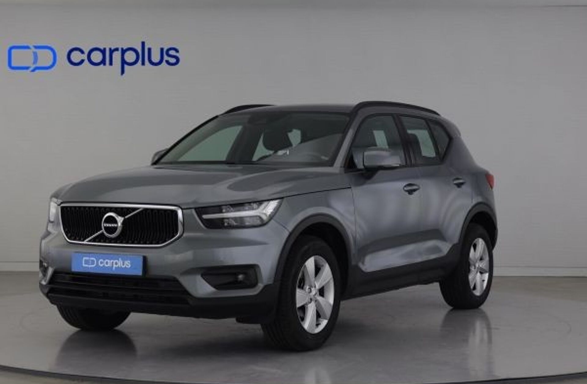 VOLVO XC40 1.5 T3 Momentum Tech Edition