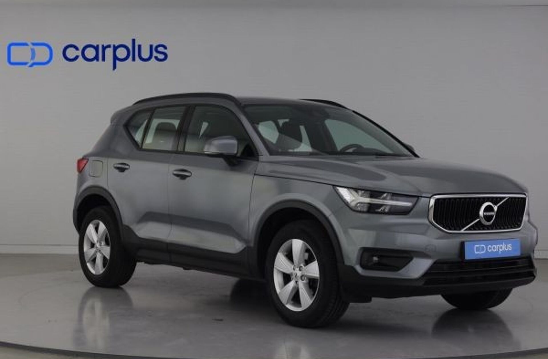 VOLVO XC40 1.5 T3 Momentum Tech Edition