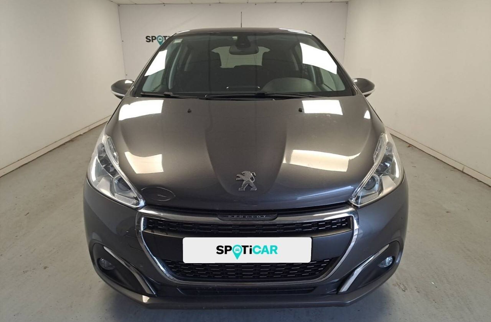 PEUGEOT 208 1.2 PureTech Signature