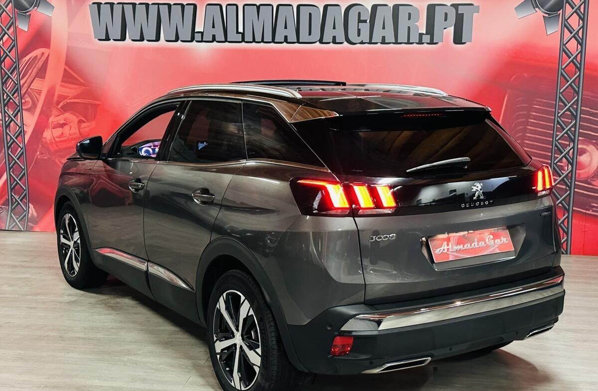 PEUGEOT 3008 1.2 PureTech GT Line