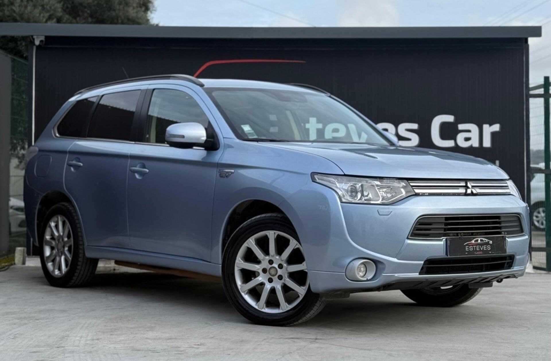 MITSUBISHI Outlander 2.0 MIVEC Instyle Navi+