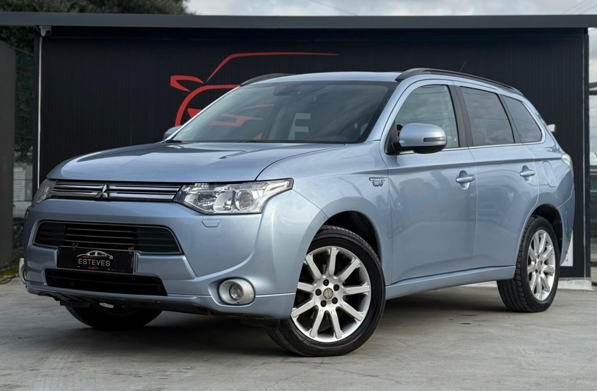 MITSUBISHI Outlander 2.0 MIVEC Instyle Navi+